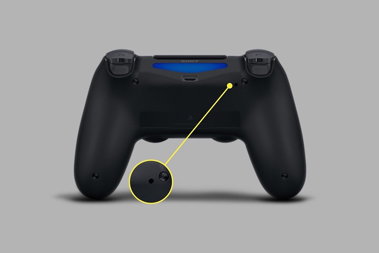 Hard reset PS4 controller